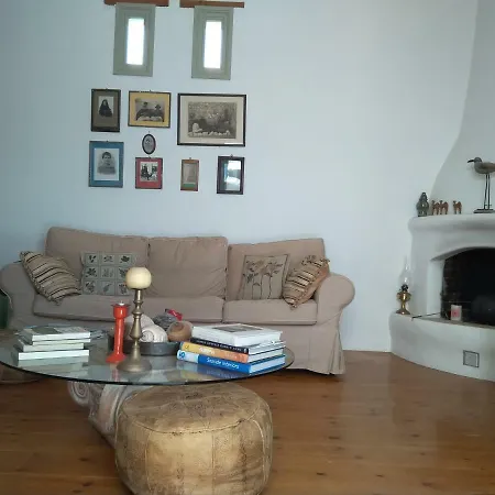 A Full House Country house Drios